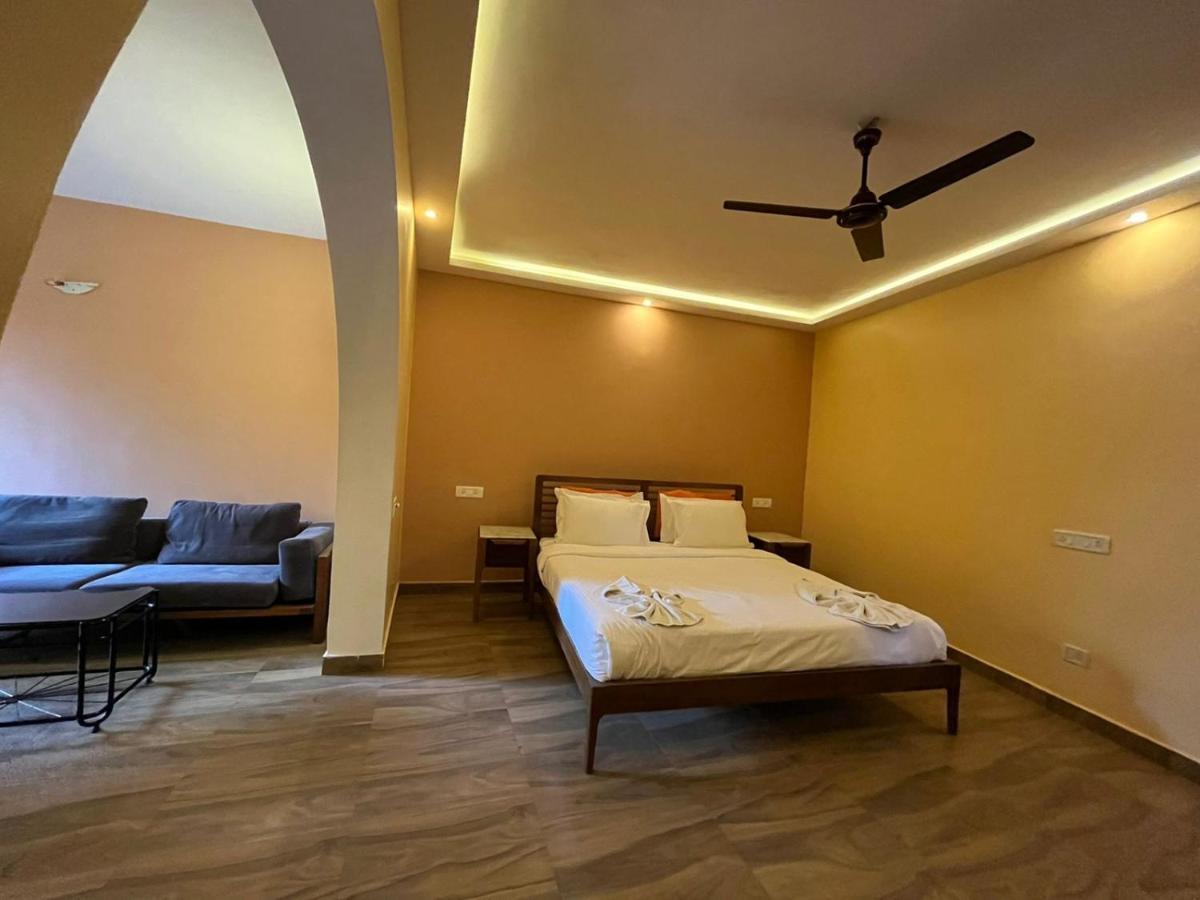 Rococco Ashvem Hotel Mandrem Exterior photo